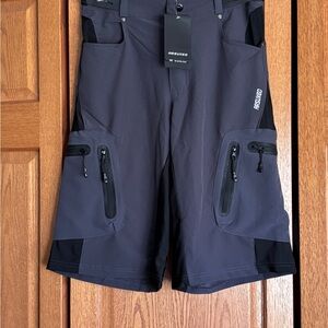 Arsuxeo NWT Men's Dark Gray Athletic Cycling Shorts M